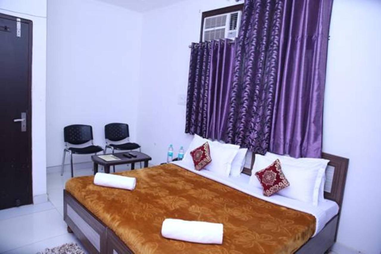 Airport Land Hotel New Delhi