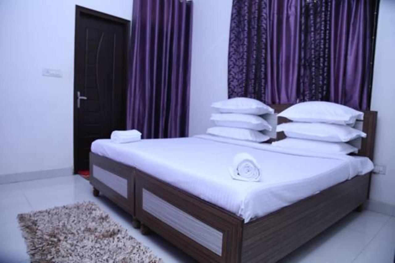Hotel Airport Land New Delhi