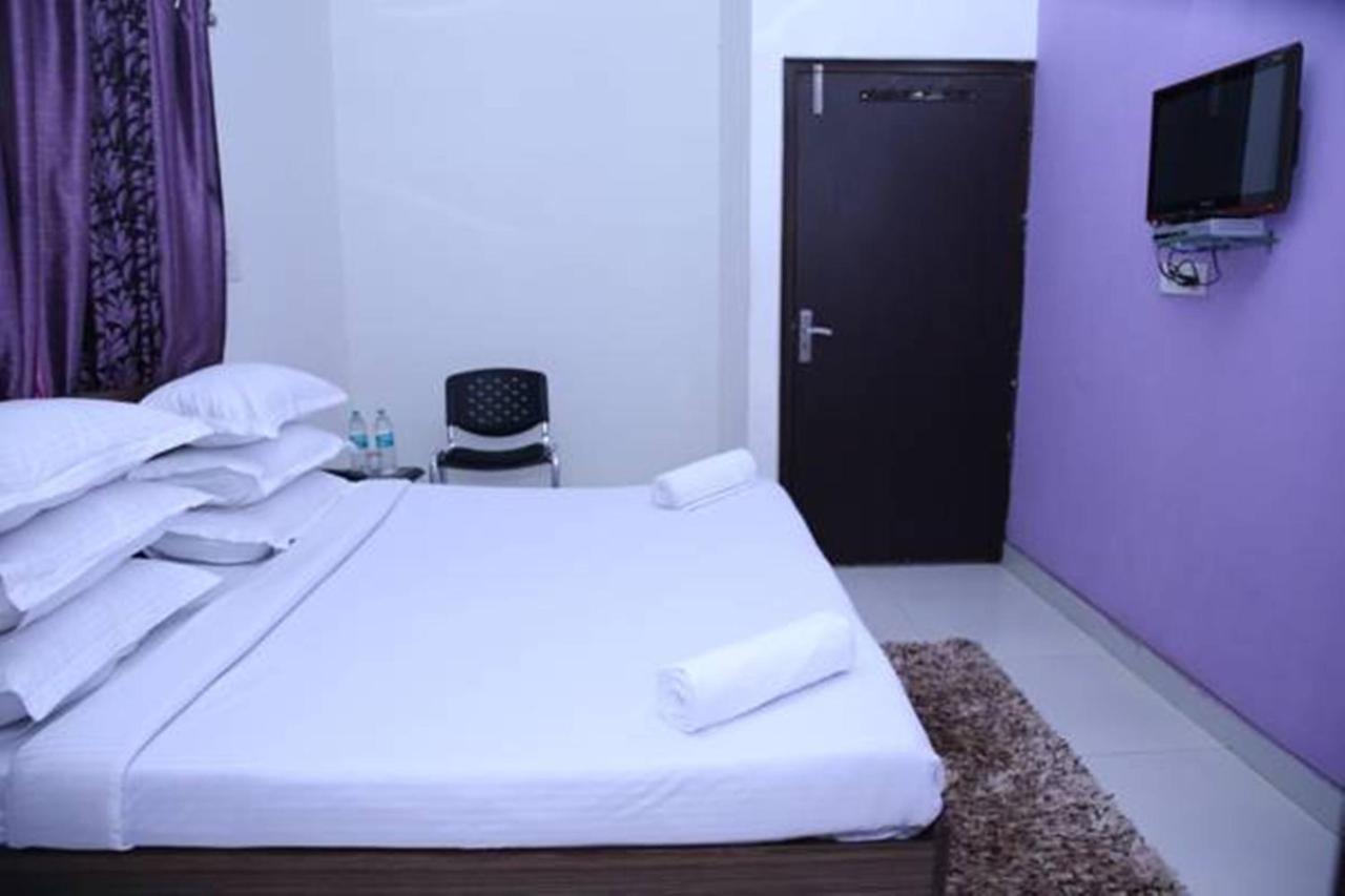 Airport Land Hotel 2*
